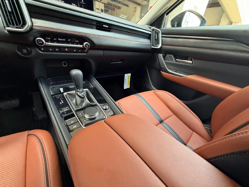 New 2026 Beige/tan Mazda 2.5 Turbo Meridian Edition image 15