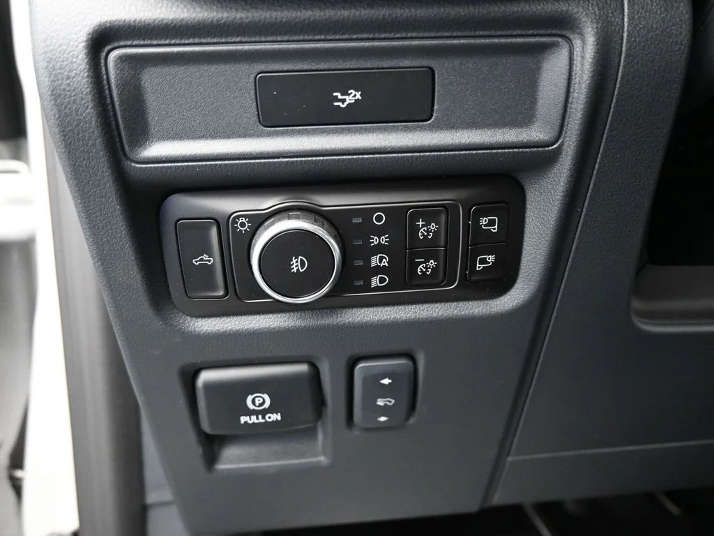 New 2026 Avalanche Ford Lariat image 13