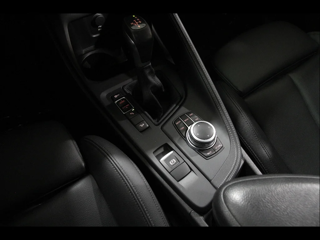 Used 2019 Black Sapphire Metallic BMW xDrive28i image 15