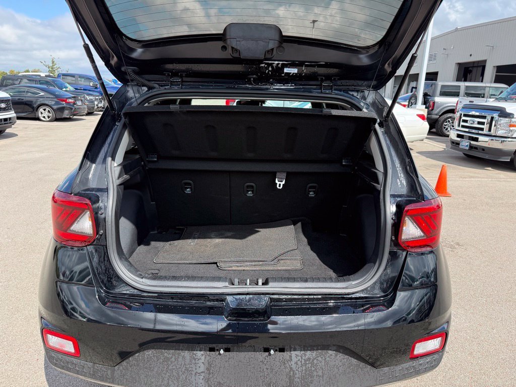 Used 2025 Black Hyundai SE image 20