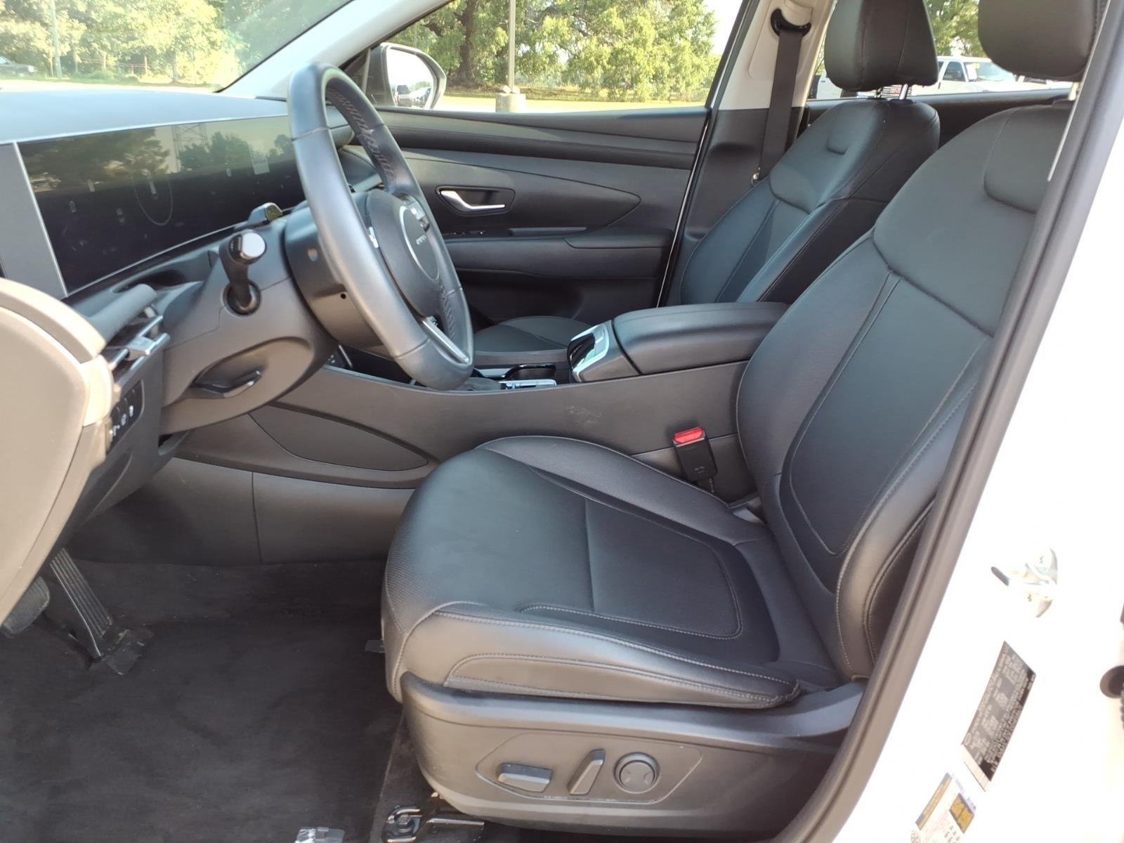 Used 2025 Serenity White Pearl Hyundai SEL Convenience image 20