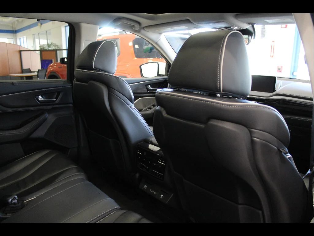 Used 2023 Platinum White Pearl Acura SH-AWD w/Advance image 21