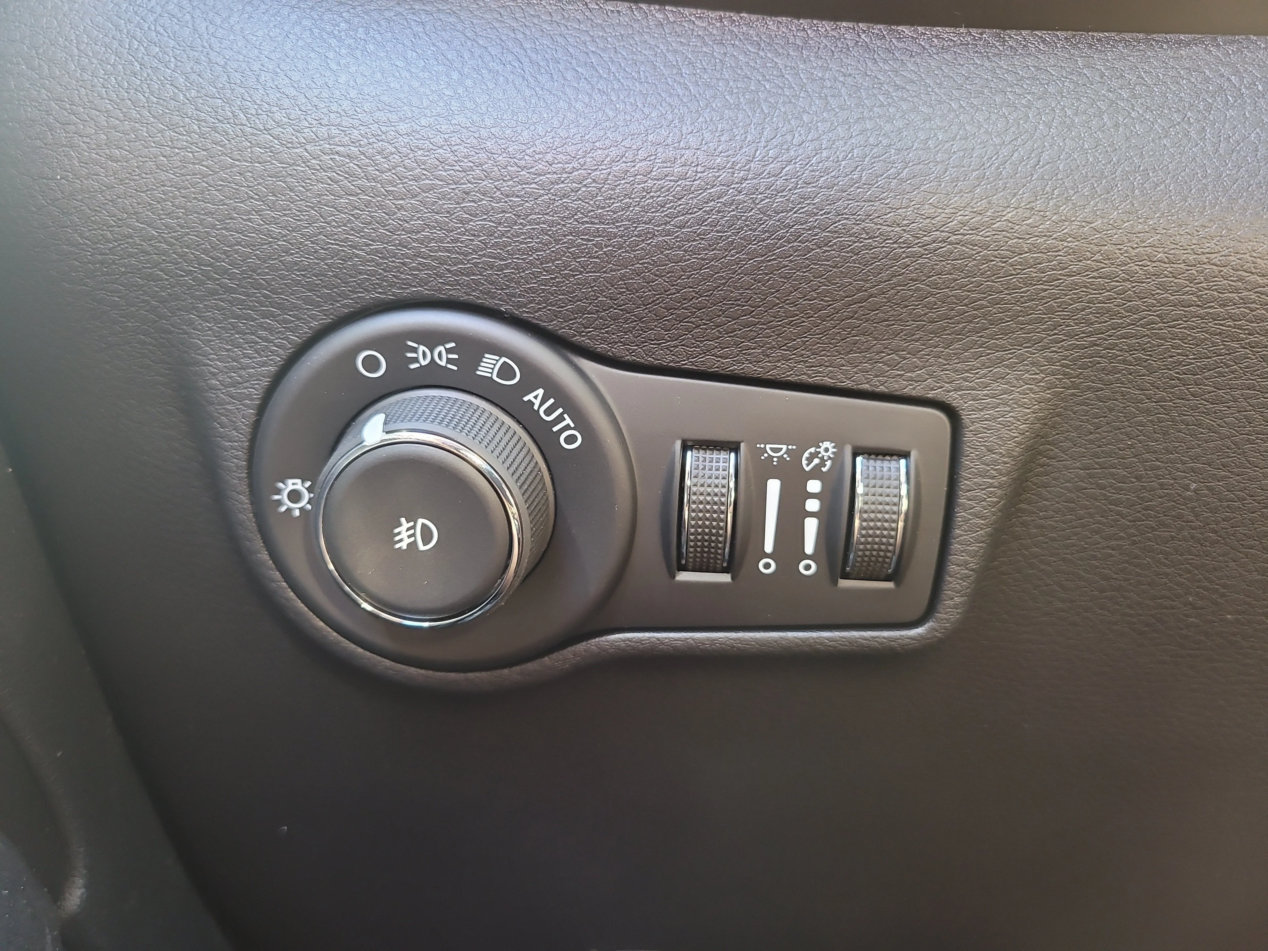 New 2026 Red Hot Pearlcoat Jeep Limited Altitude image 21