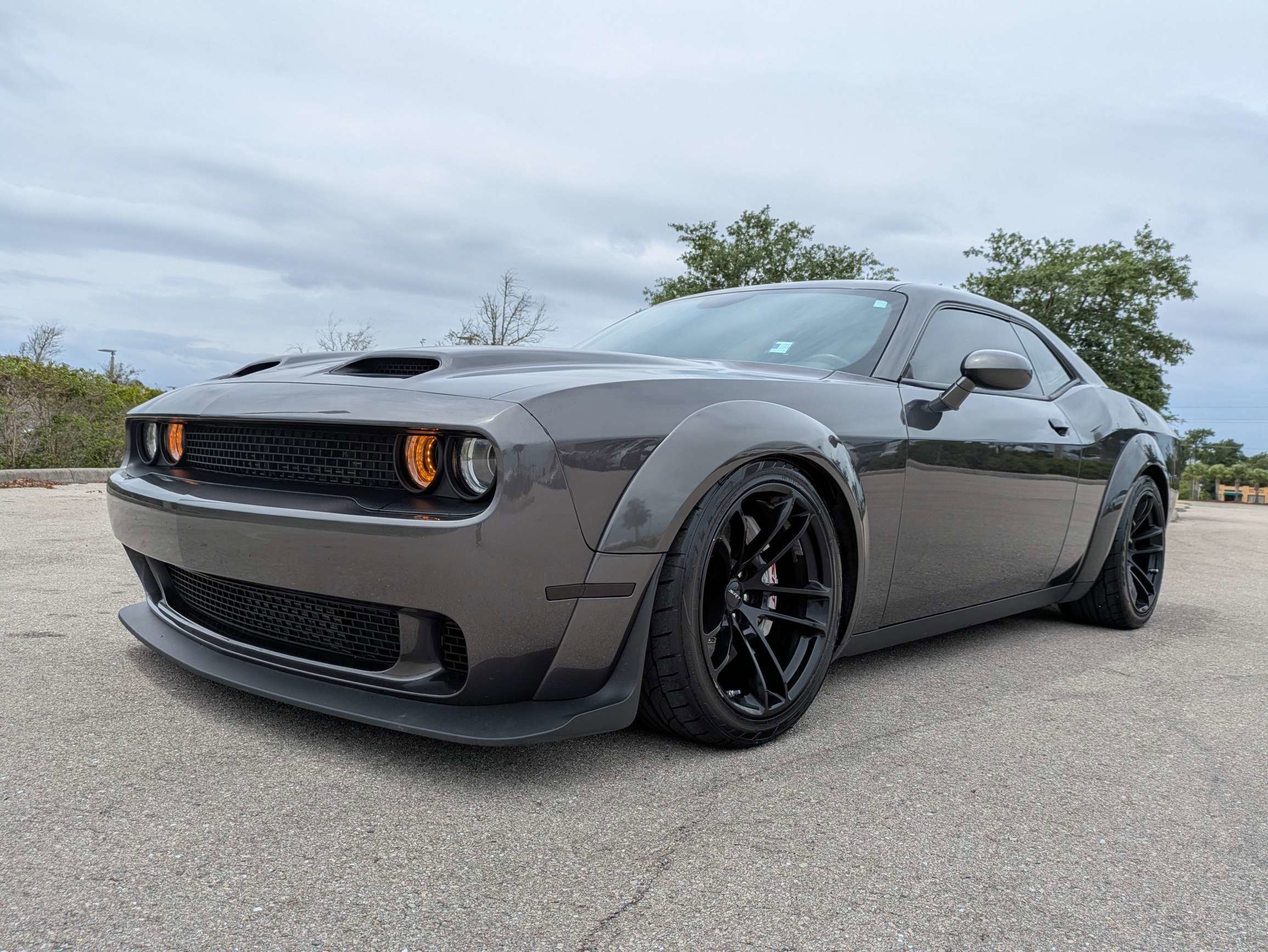 Used 2020 Granite Pearlcoat Dodge SRT Hellcat Redeye Widebody image 9