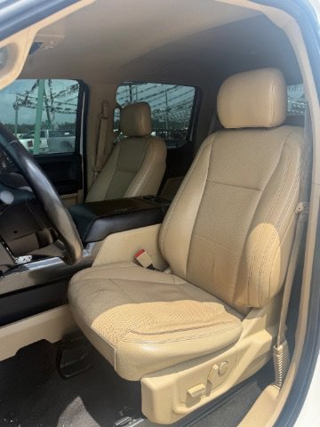Used 2018 White Ford LARIAT image 12