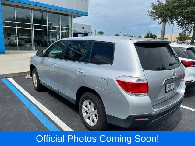 Used 2012 Silver Toyota Base image 3