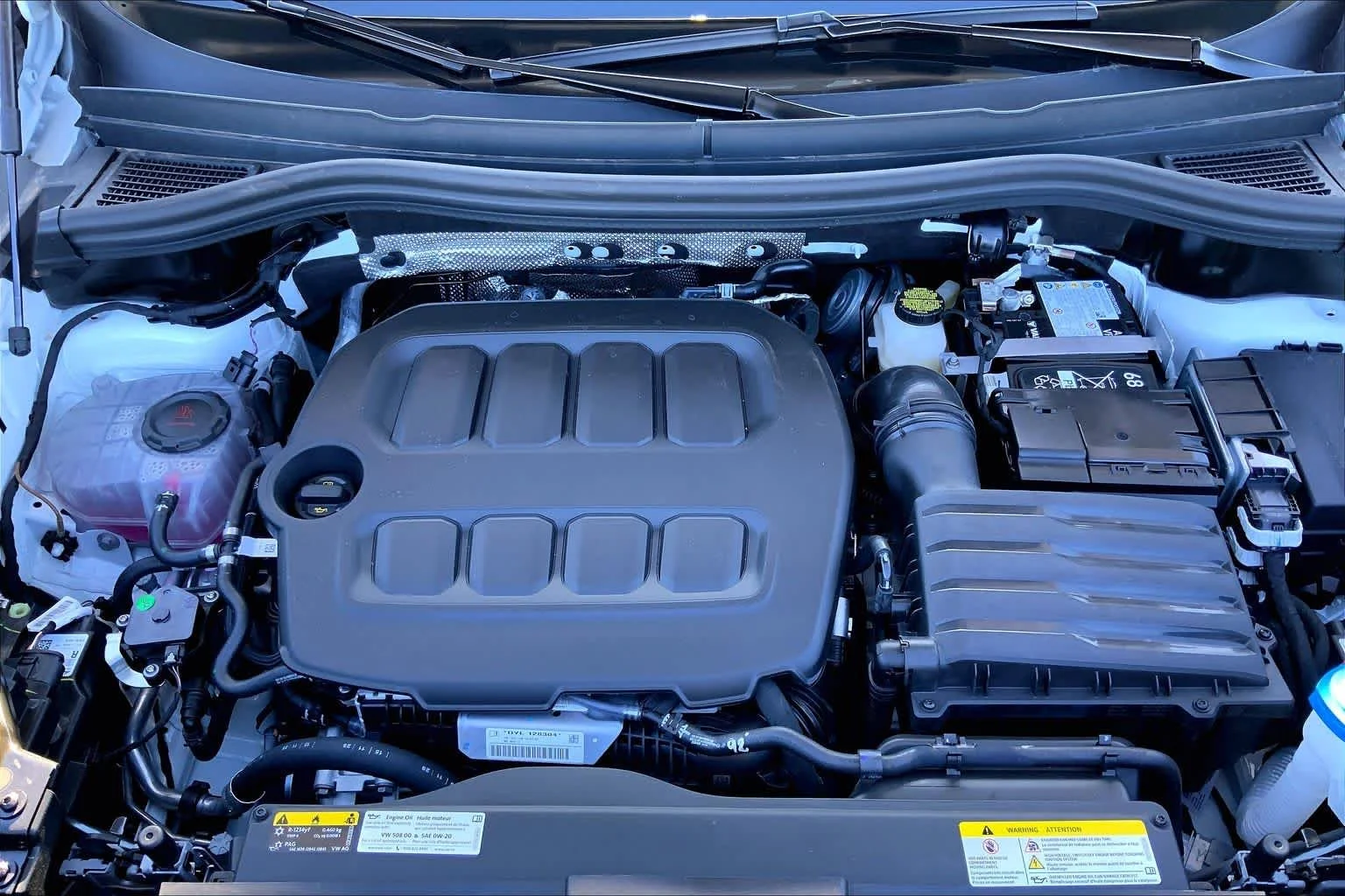 New 2026 Pure White Volkswagen SE image 16