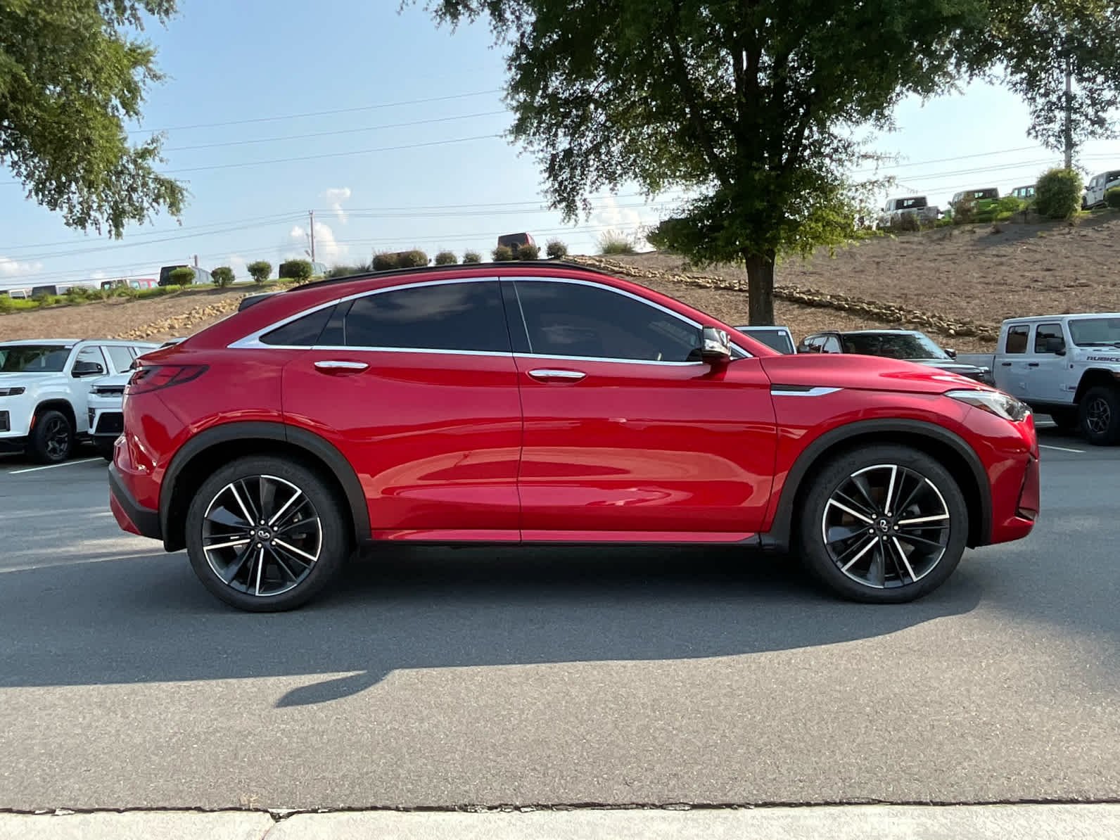 Used 2023 Dynamic Sunstone Red INFINITI SENSORY image 6