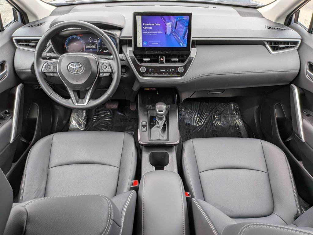 Used 2026  Toyota XLE image 4