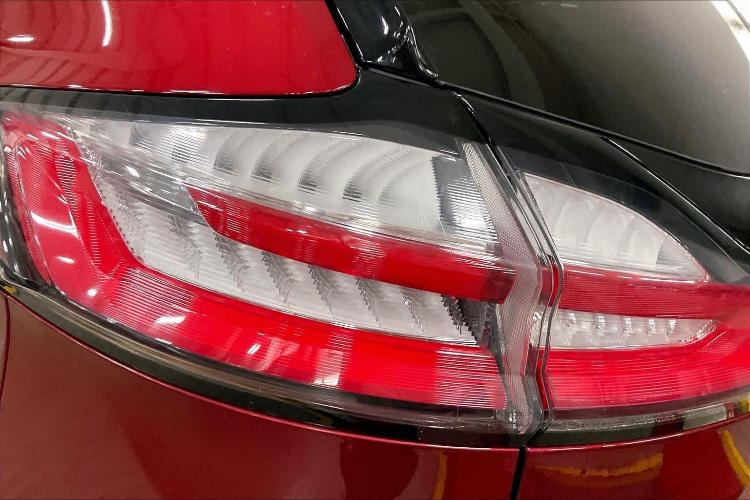 Used 2019 Ruby Red Metallic Tinted Clearcoat Ford SEL image 28