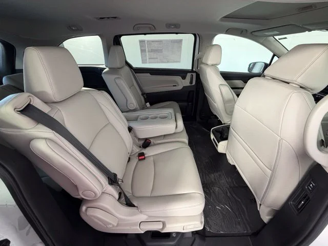 New 2027 Platinum White Pearl Honda EX-L image 50