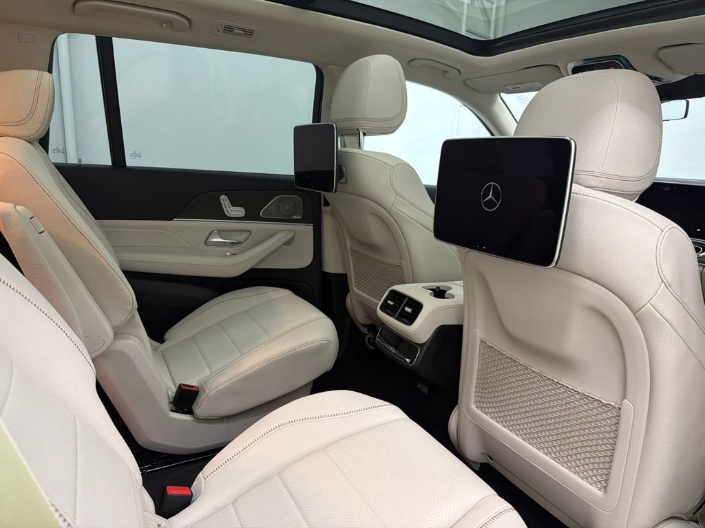 New 2027 Polar White Mercedes-Benz GLS 450 image 108