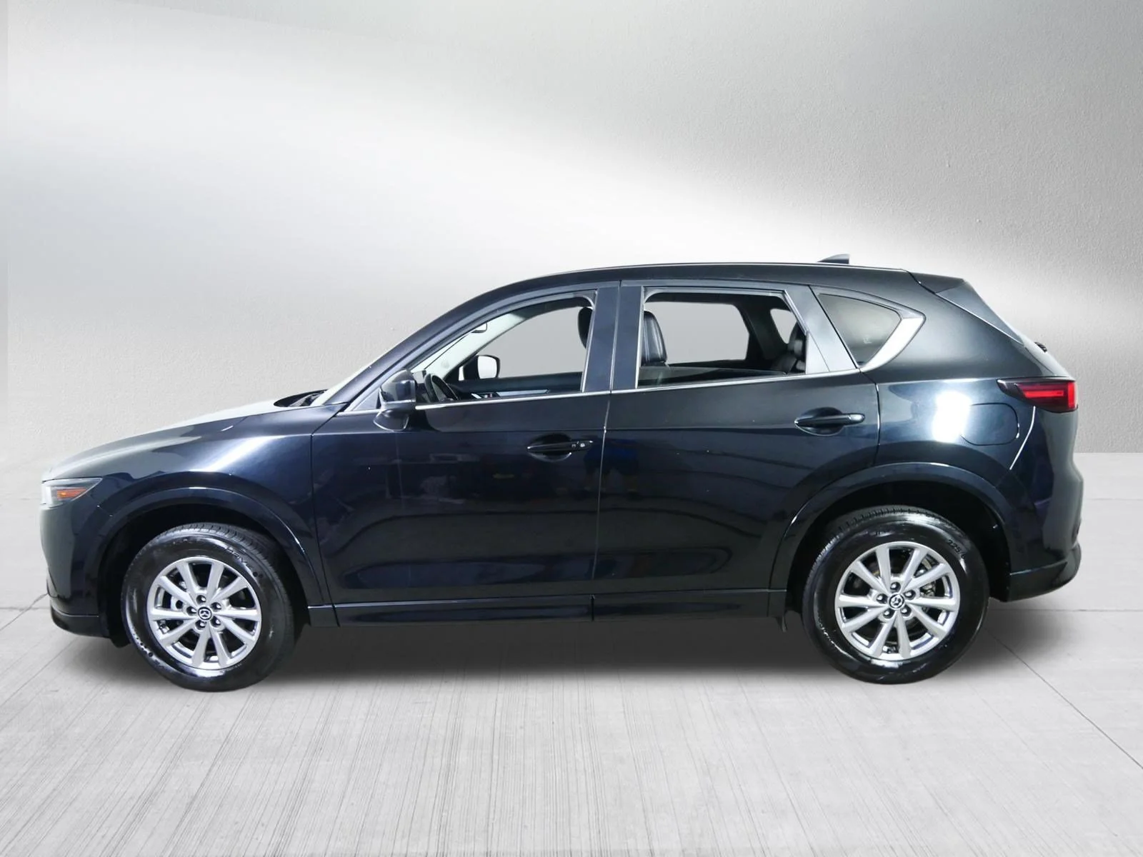 Used 2025 Jet Black Mica Mazda 2.5 S Preferred Package image 4
