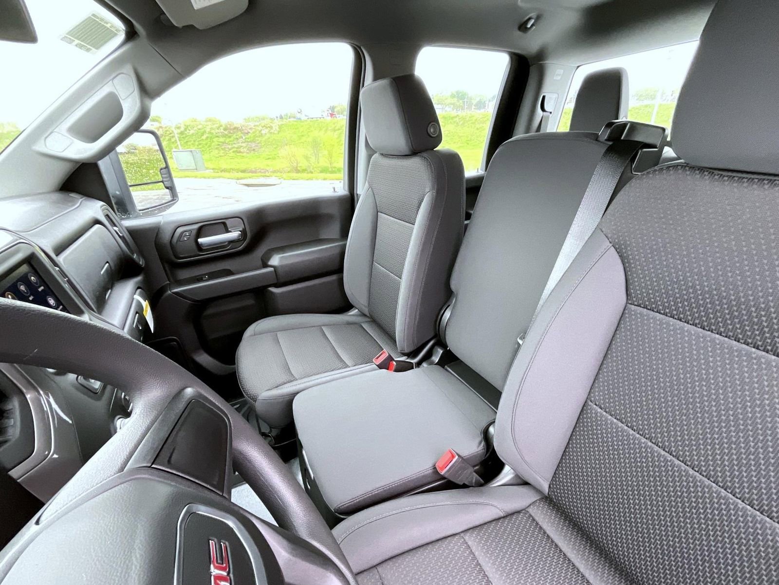 2026 GMC Sierra 2500HD Pro - Photo 11