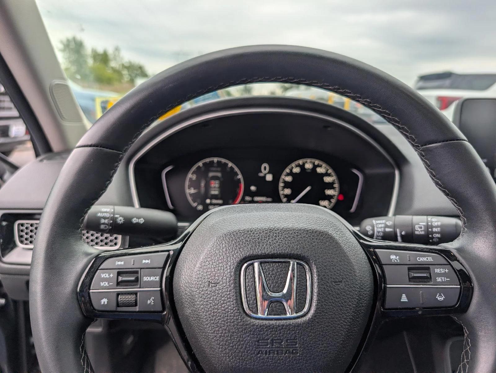 Used 2024 Meteorite Gray Metallic Honda EX-L image 11
