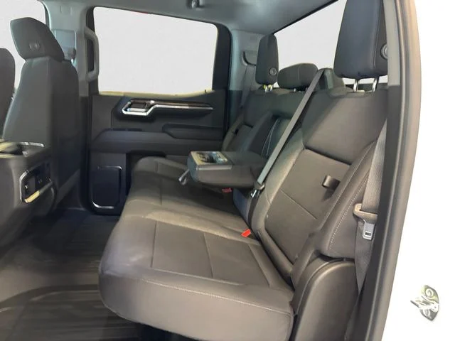 New 2026 White GMC Elevation image 14