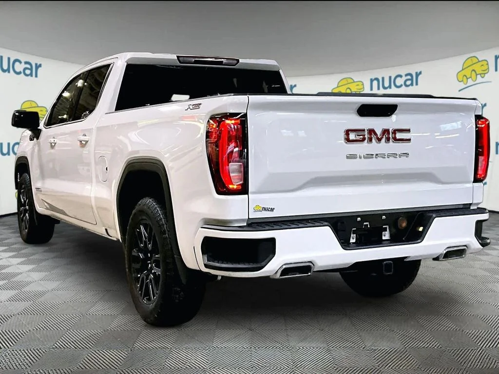 Used 2023 White GMC Elevation image 4