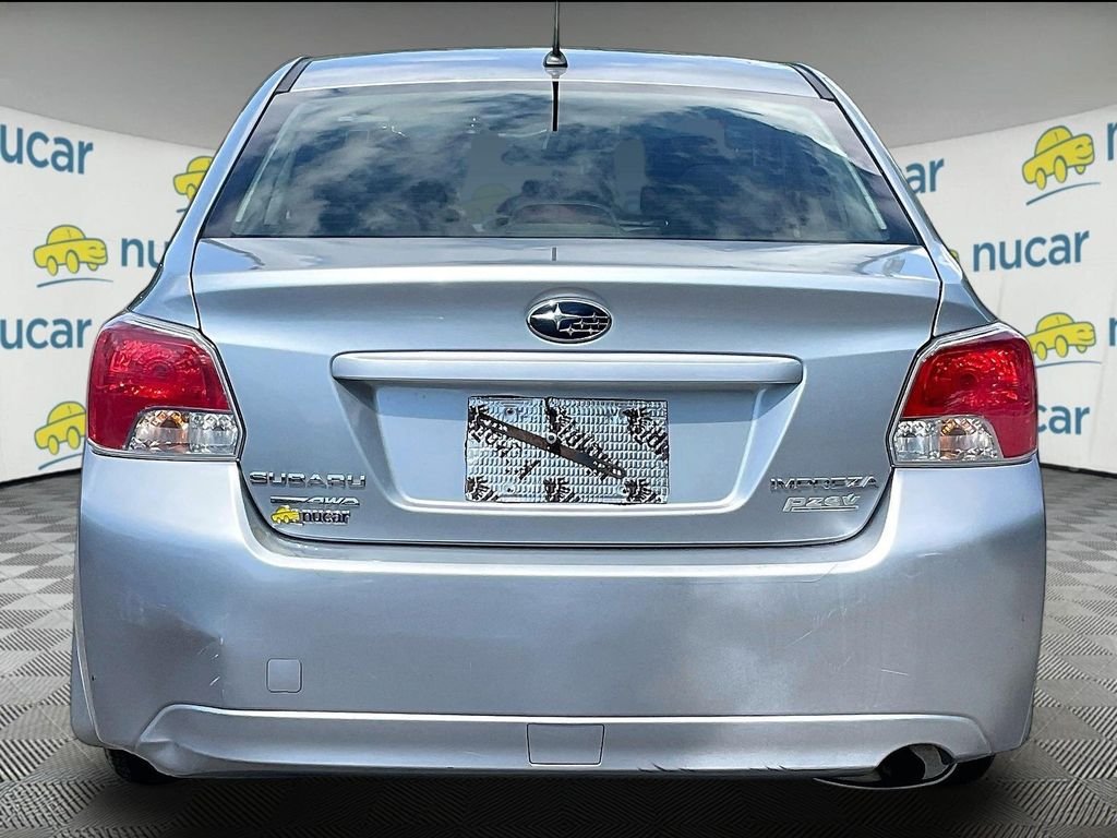 Used 2013 Silver Subaru 2.0i image 5