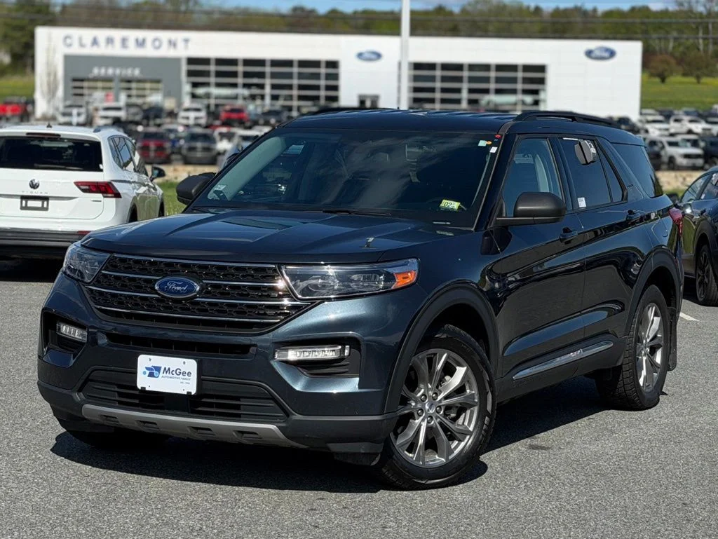 Used 2022 Blue Ford XLT image 1