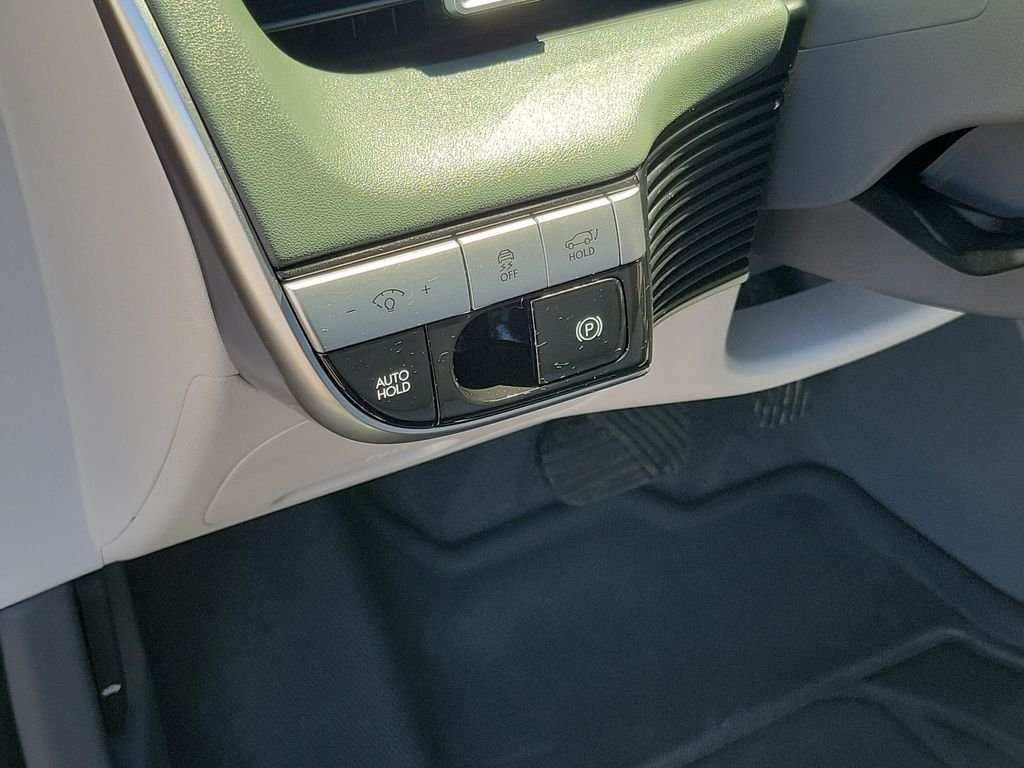 Used 2023 Shooting Star (Matte Gray) Hyundai SEL image 18