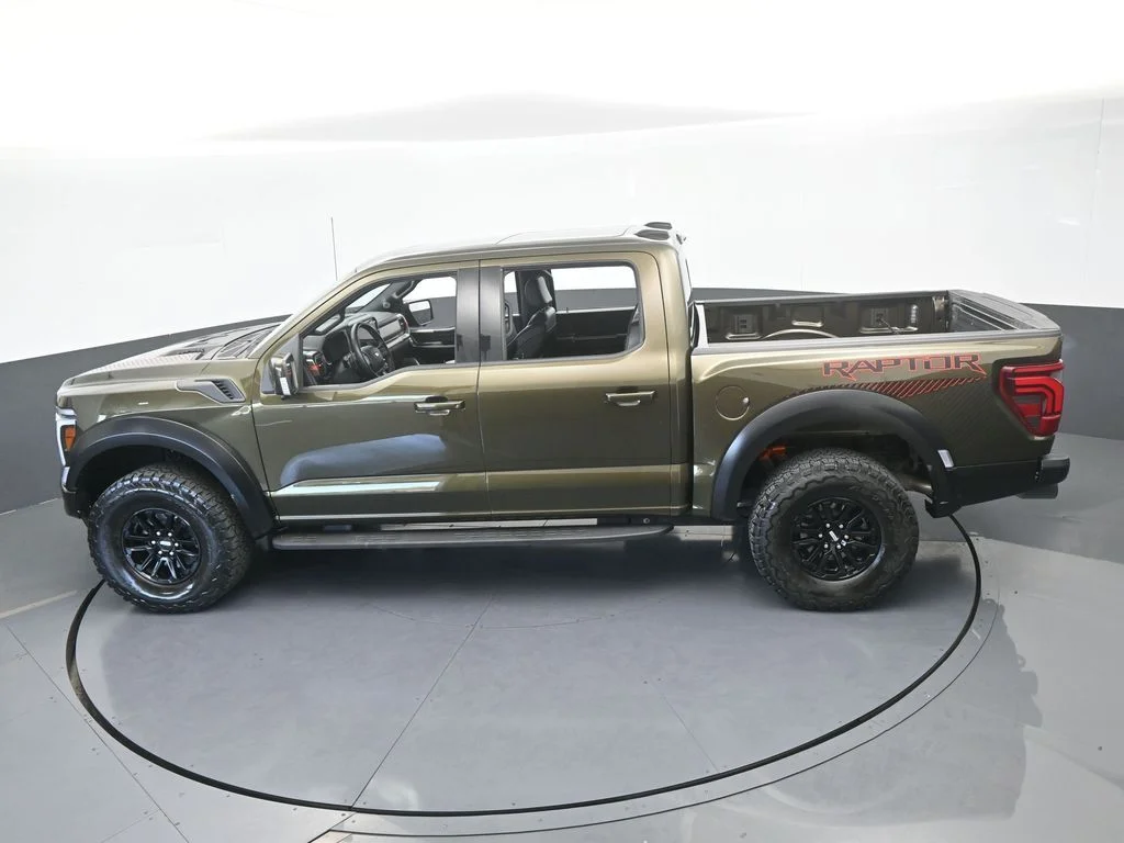 Used 2025 Green Ford Raptor image 56