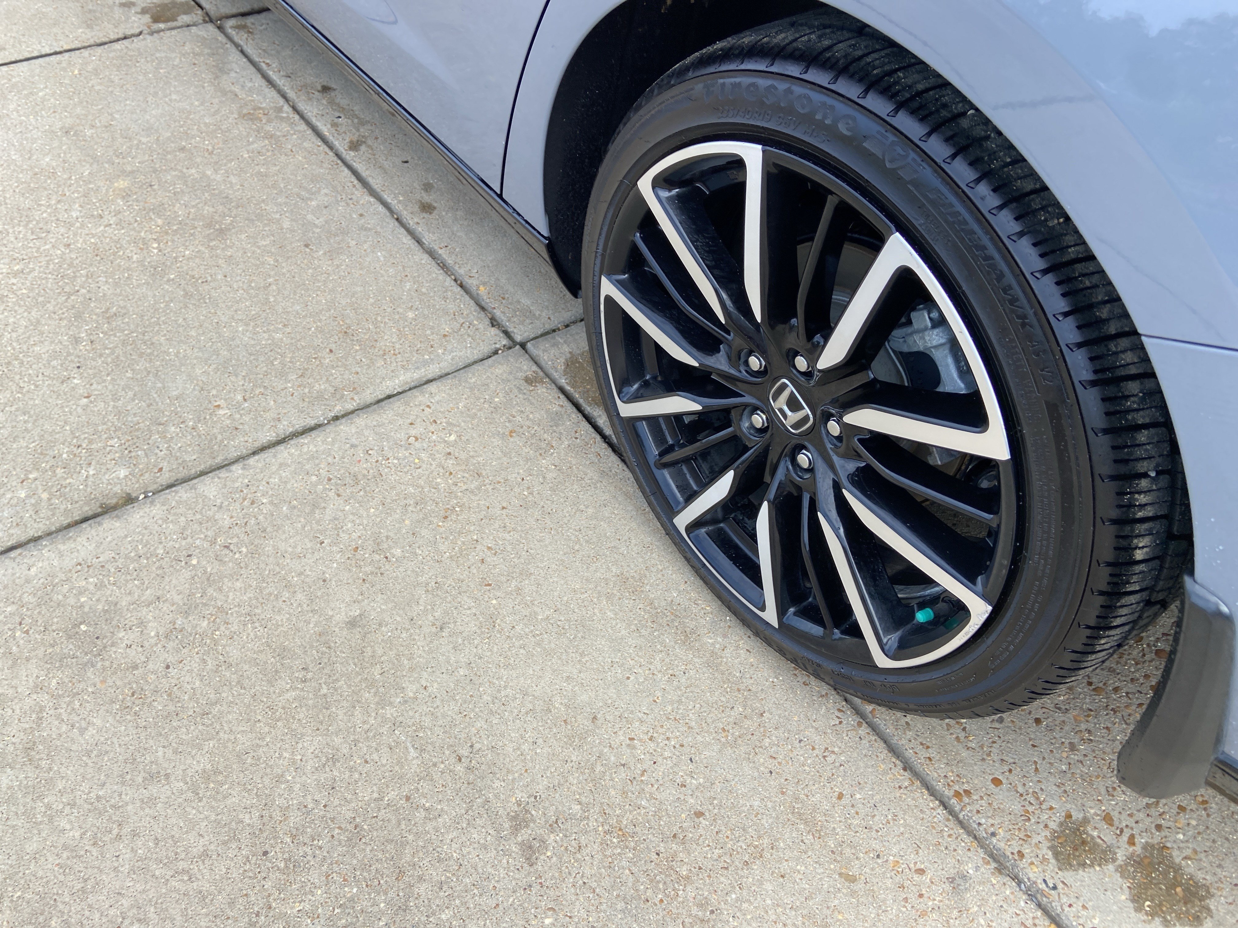 Used 2023 Urban Gray Pearl Honda Touring image 30