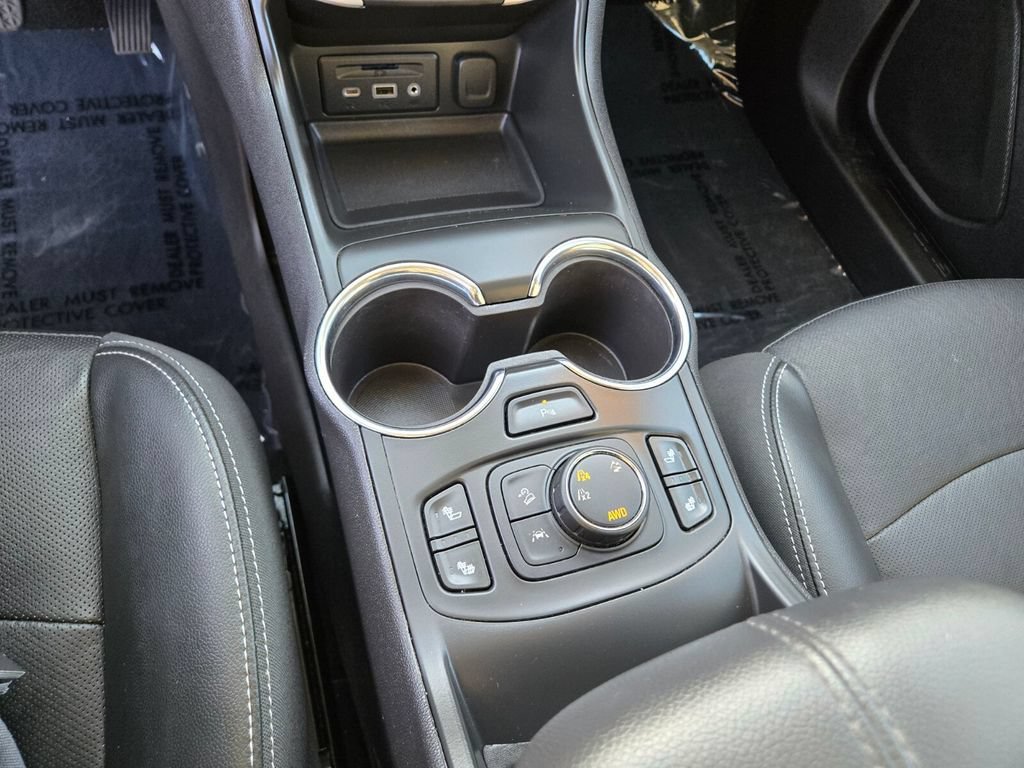 Used 2023 Summit White GMC SLT image 22