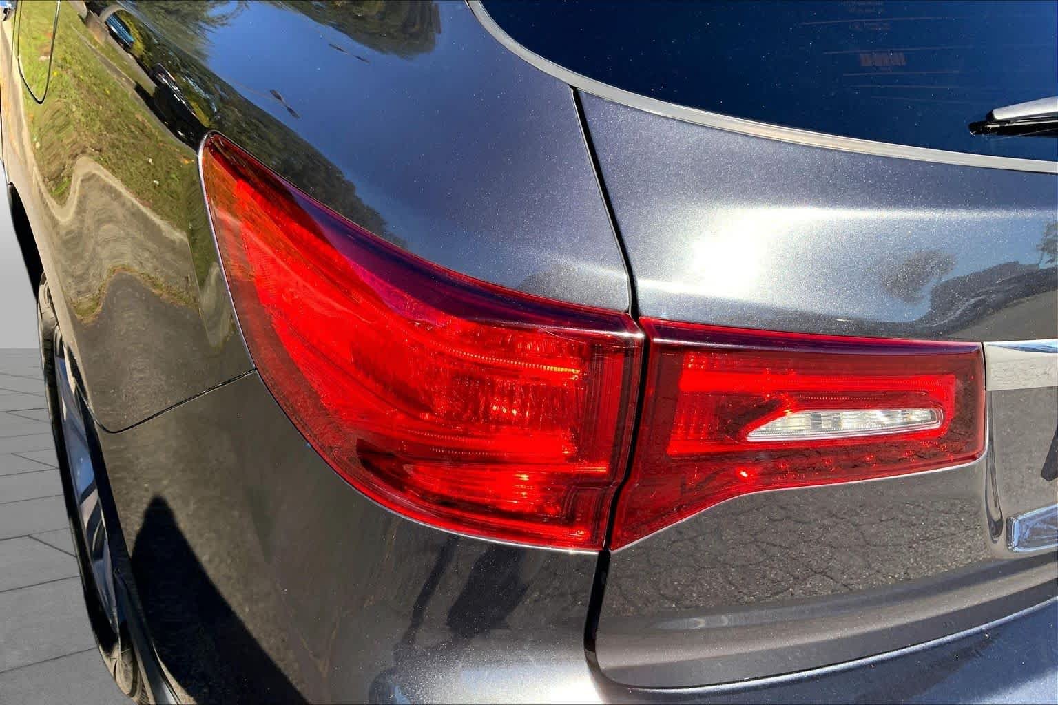 Used 2016 Crystal Black Pearl Acura  image 28