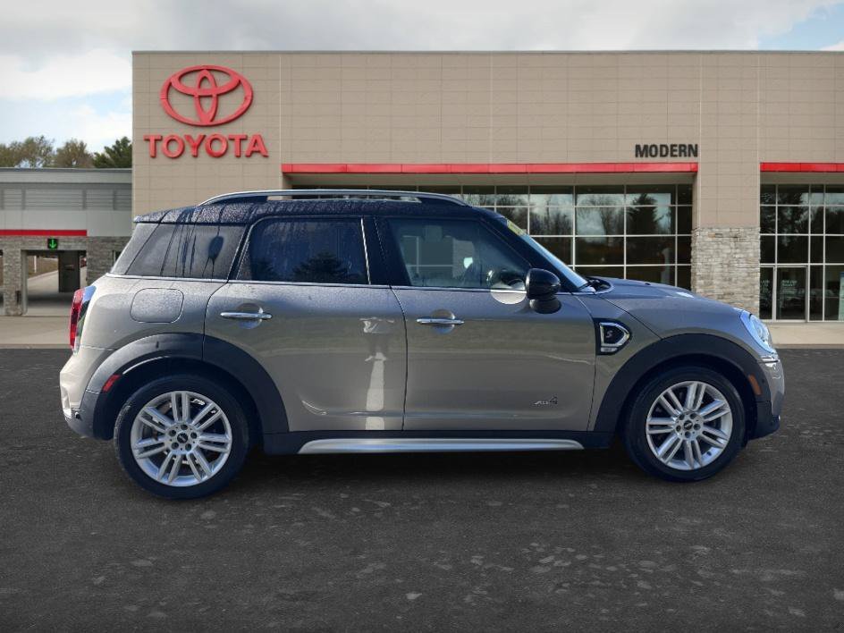 Used 2017 Melting Silver Metallic MINI Cooper S image 7
