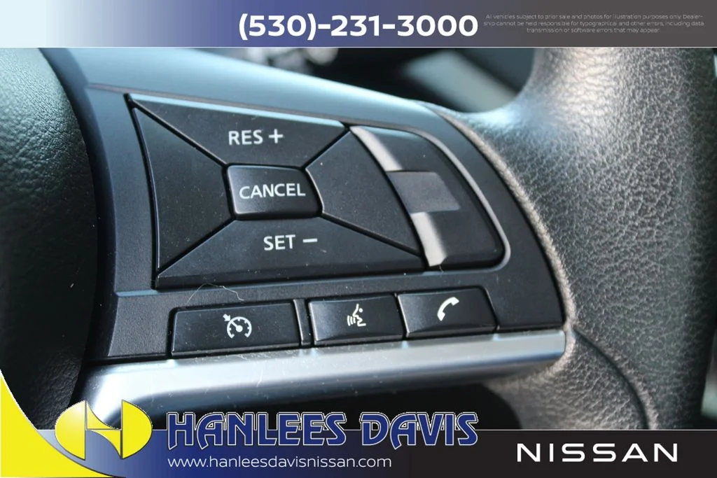 Used 2021 Blue Nissan 2.5 SV image 28