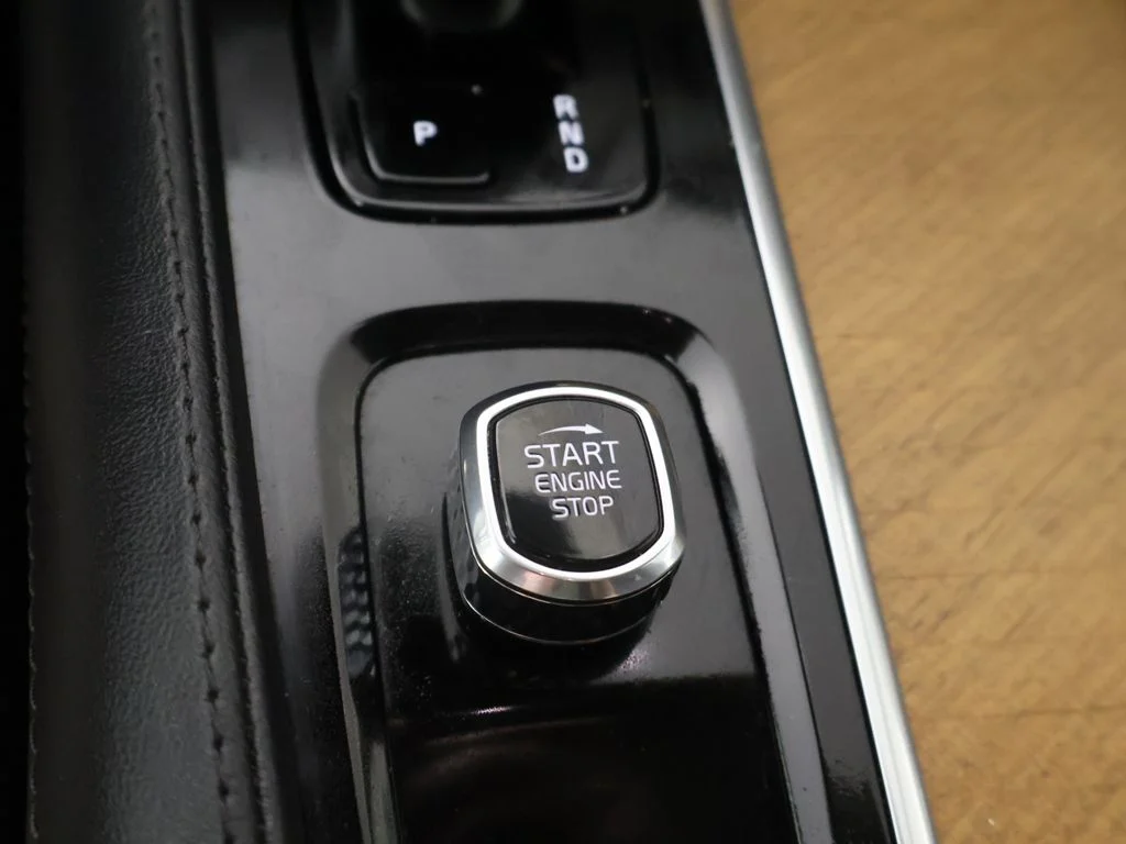 Used 2023 Silver Volvo B6 Core image 54