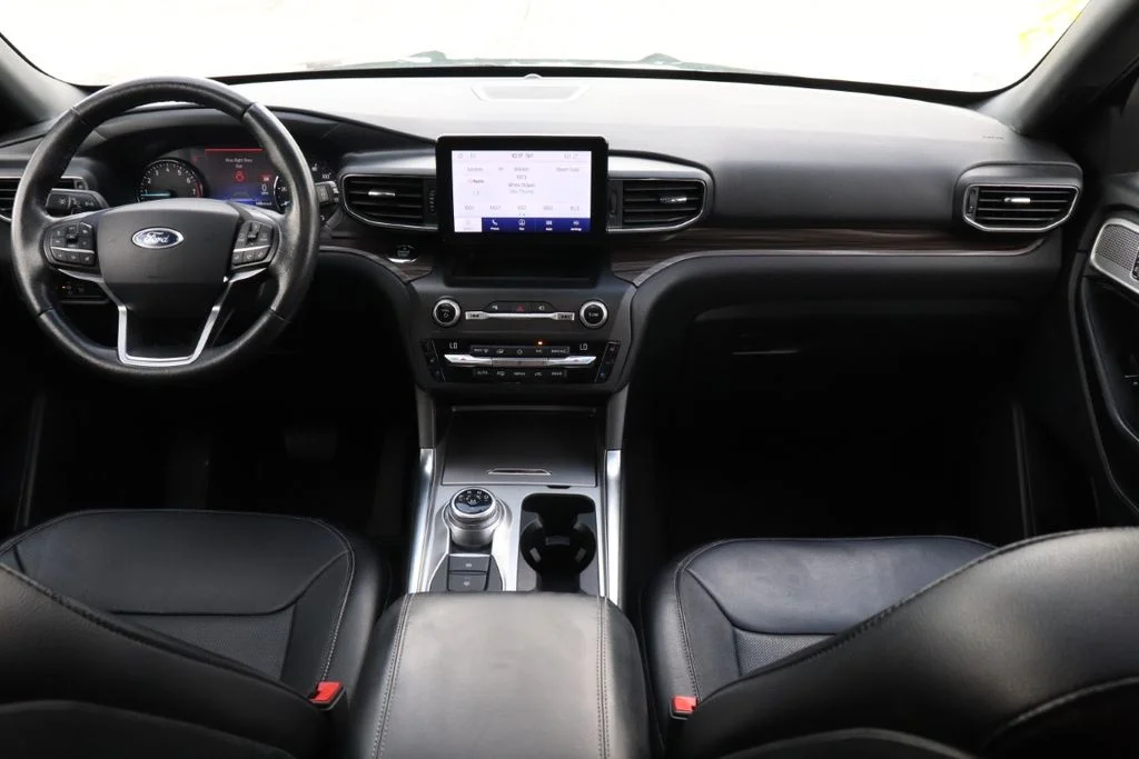 Certified Used 2020 Blue Metallic Ford Limited image 13