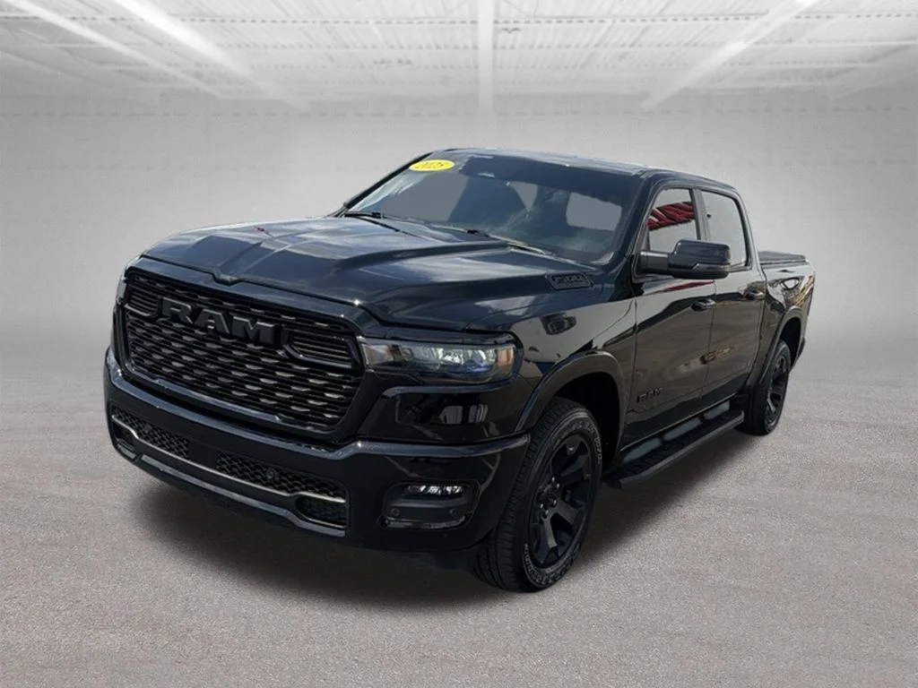 Certified Used 2025 Diamond Black Ram Big Horn/Lone Star image 4