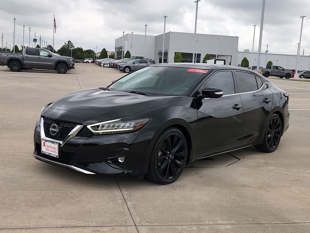Certified Used 2023 Black Nissan Platinum image 3