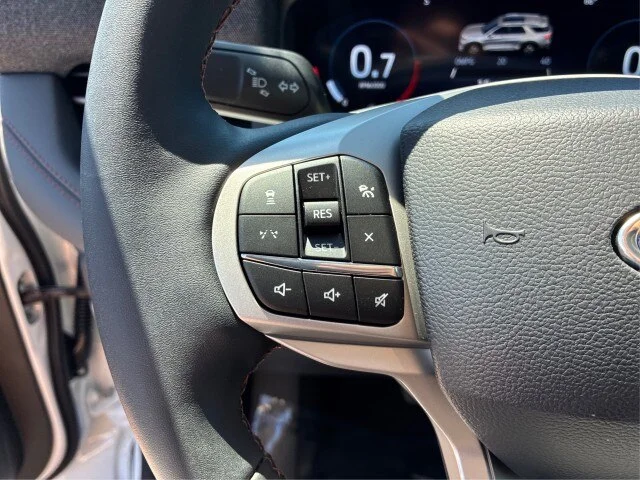 New 2026 Star White Metallic Tri-Coat Ford Active image 47