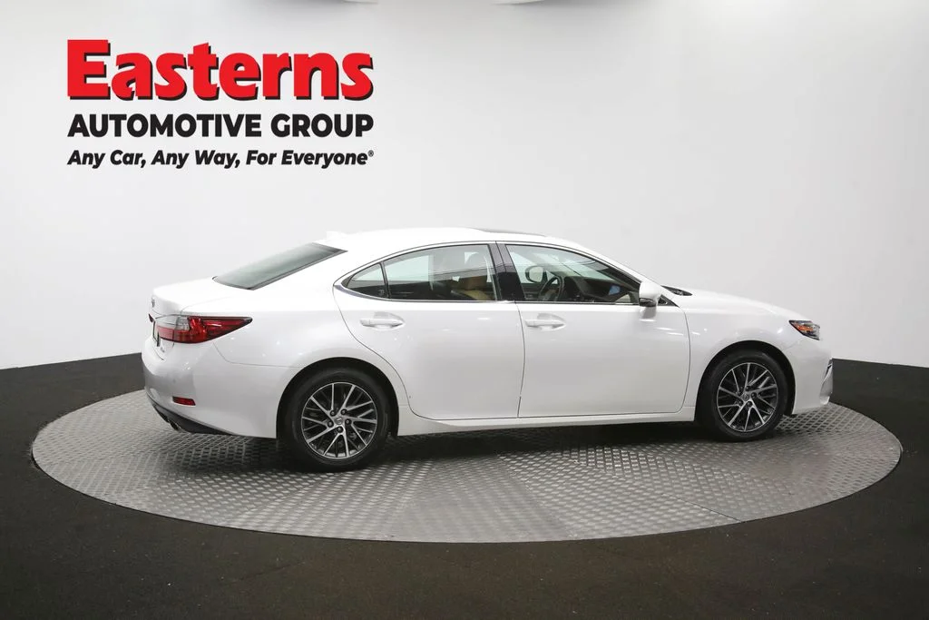 Used 2017 White Lexus 350 image 48