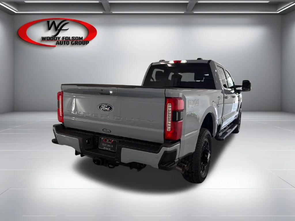New 2027 Glacier Gray Metallic Tri-Coat Ford F-250® Lariat® image 6