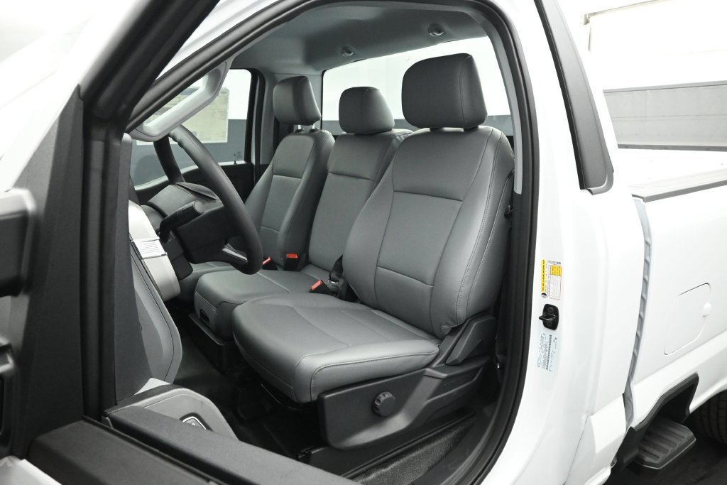 New 2027 Oxford White Ford XL image 8
