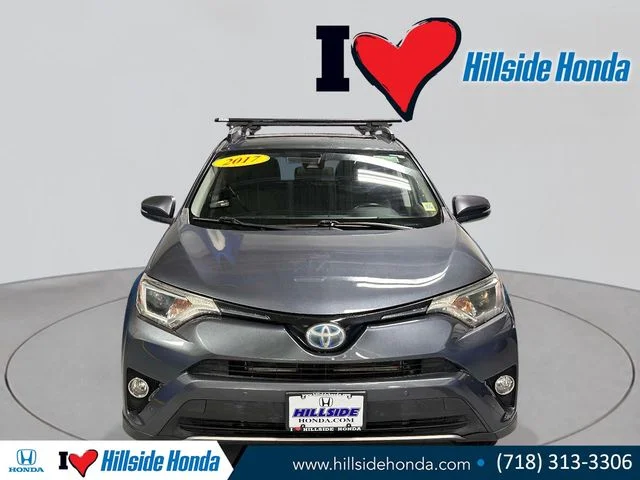 Used 2017 Magnetic Gray Metallic Toyota XLE image 8