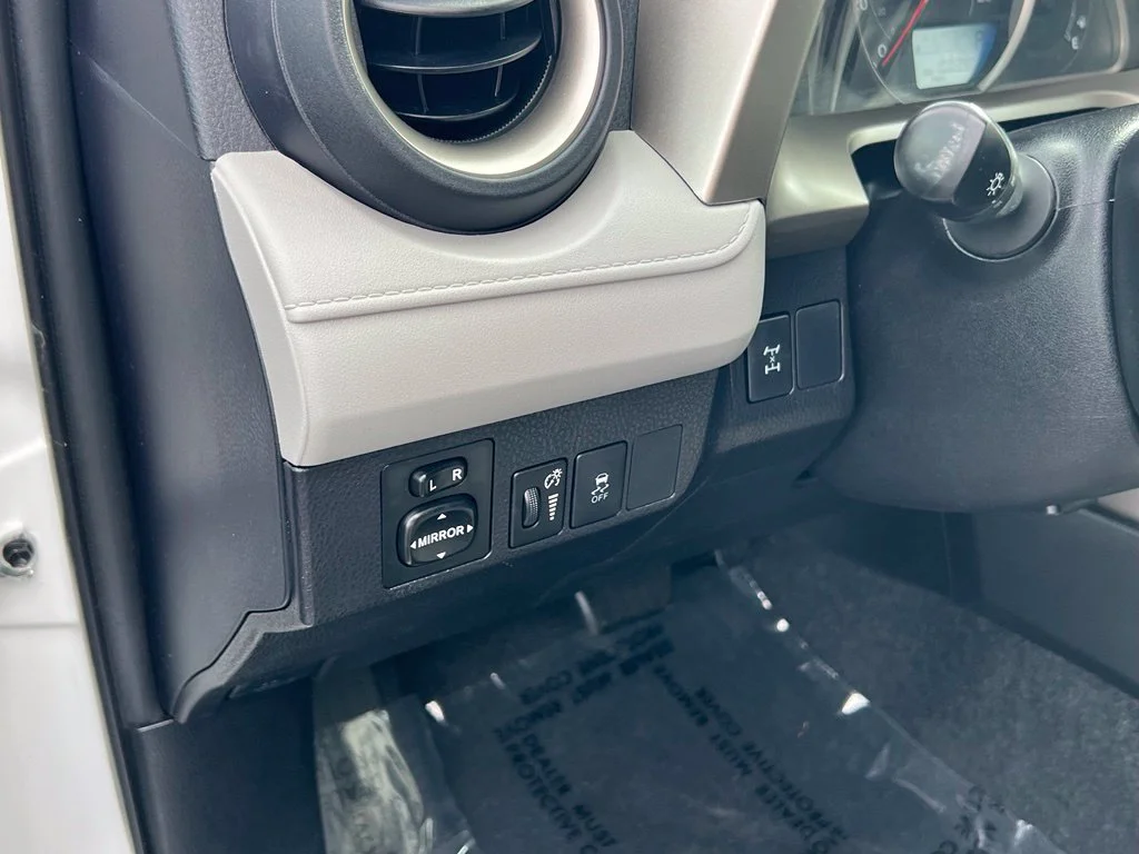 Used 2015 Super White Toyota LE image 14