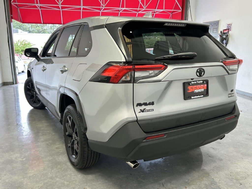 Certified Used 2025 Silver Toyota LE image 5