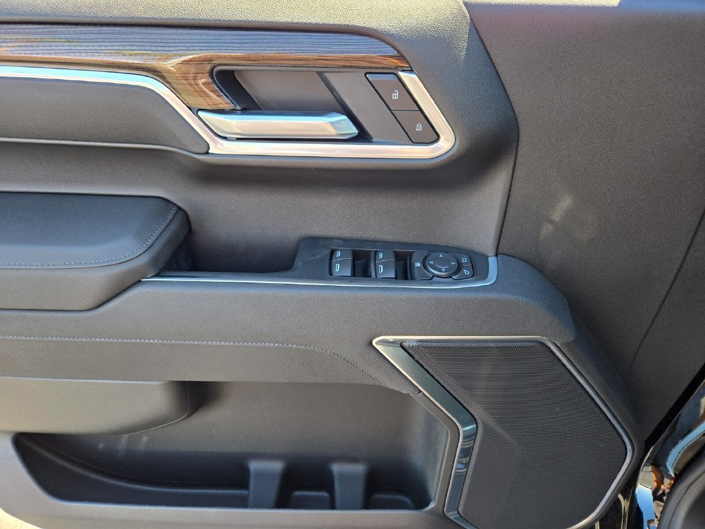 2026 Chevrolet Silverado 1500 LT - Photo 9