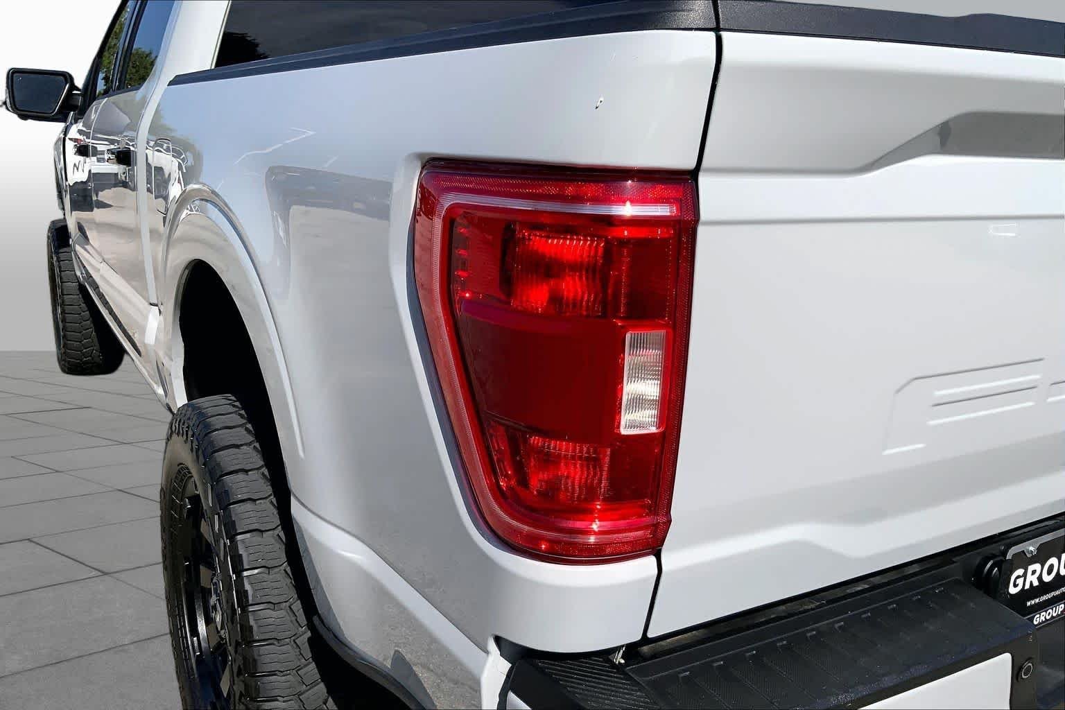 Used 2023 Avalanche Gray Ford XLT image 48