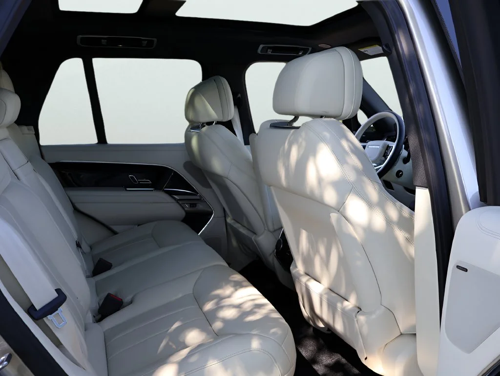 Used 2023 Batumi Gold Premium Metallic Land Rover SE image 11