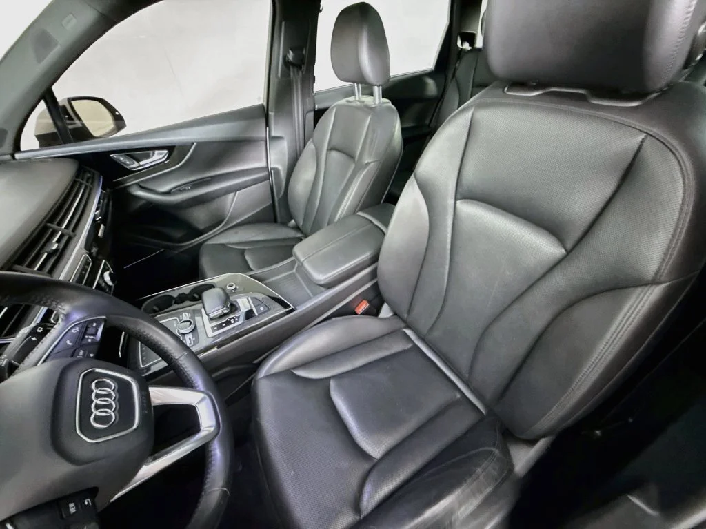 Used 2017  Audi 2.0T Premium Plus image 5