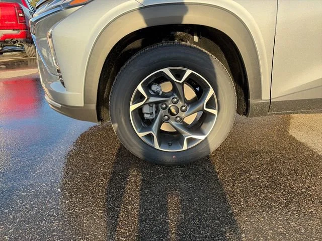 2026 Chevrolet Trax LT - Photo 12