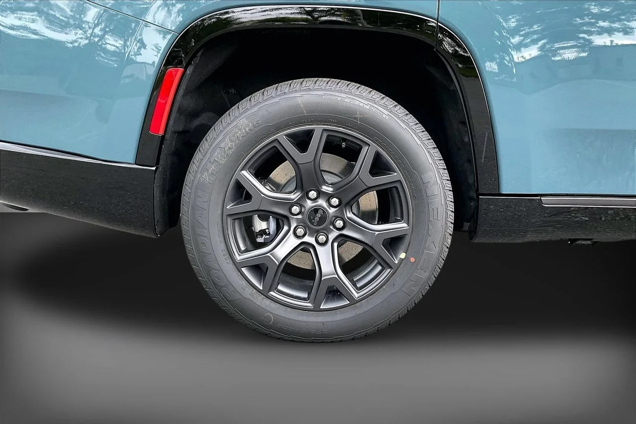 New 2026 Steel Blue Jeep Limited Altitude image 37