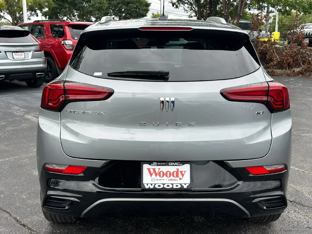 2024 Buick Encore GX Sport Touring - Photo 8