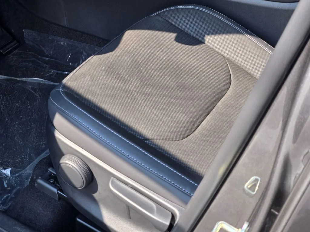 New 2026 Gray Mazda 2.5 S Select image 19