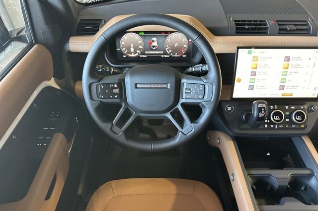 New 2026 Fuji White Land Rover X-Dynamic SE image 13